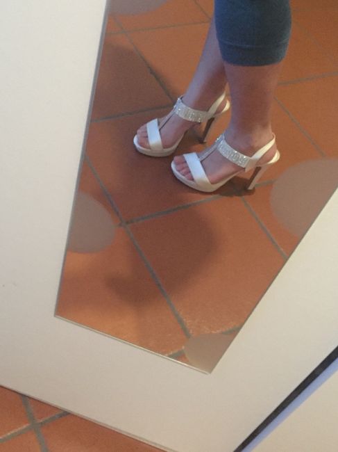 Adora le mie scarpe schiavo 8