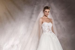 Pronovias