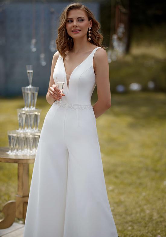 abiti da sposa con pantaloni modello jumpsuit