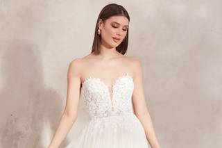 Abito da sposa con scollo a cuore classico