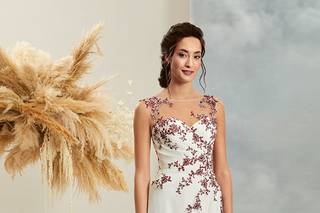 abito da sposa con inserti colorati