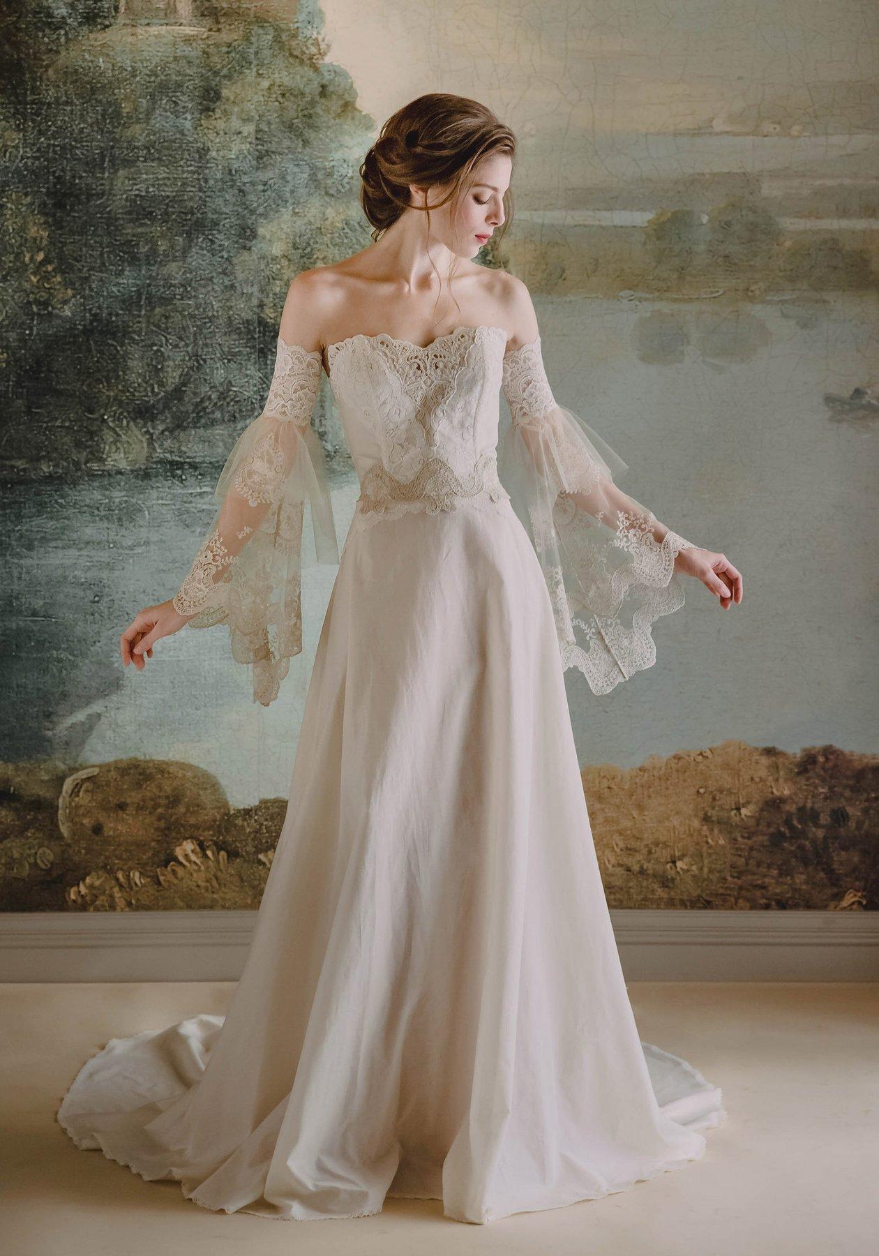Как любить свою эльфийскую невесту. Claire Pettibone Свадебные платья. Claire Pettibone Wedding Gown. Свадебное платье в эльфийском стиле. Романтичное свадебное платье.