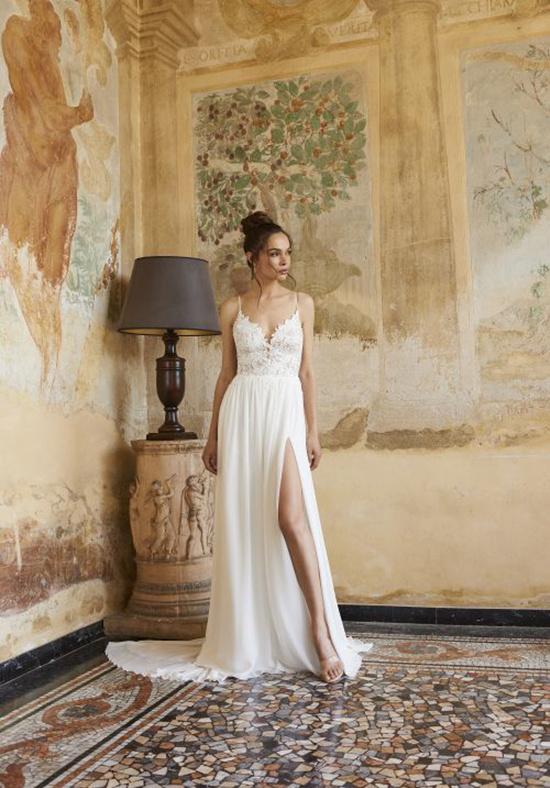 abito da sposa stile impero con spacco