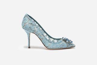 pumps celeste di pizzo