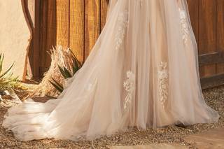 Abito sposa boho chic e gonna in tulle