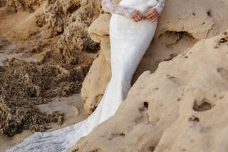 abito da sposa con collo alto sirena