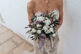 Bouquet da sposa con margherite e rose bianche