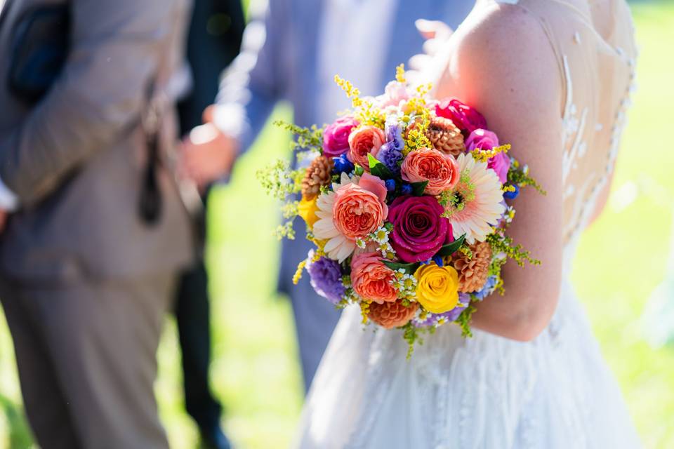 Bouquet da sposa con peonie: 50 eleganti per delle nozze chic!