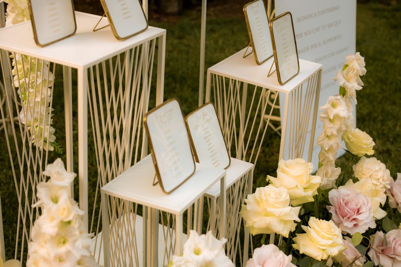 tableau mariage originali con cornici stile elegante