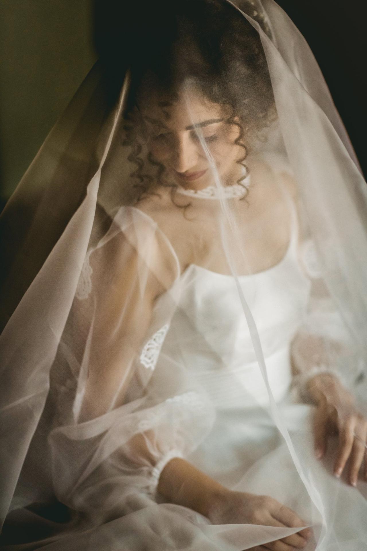 sposa con velo
