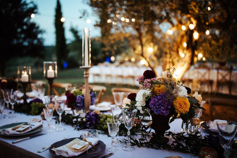 Una calda atmosfera: 30 idee per decorare il vostro matrimonio con le candele 