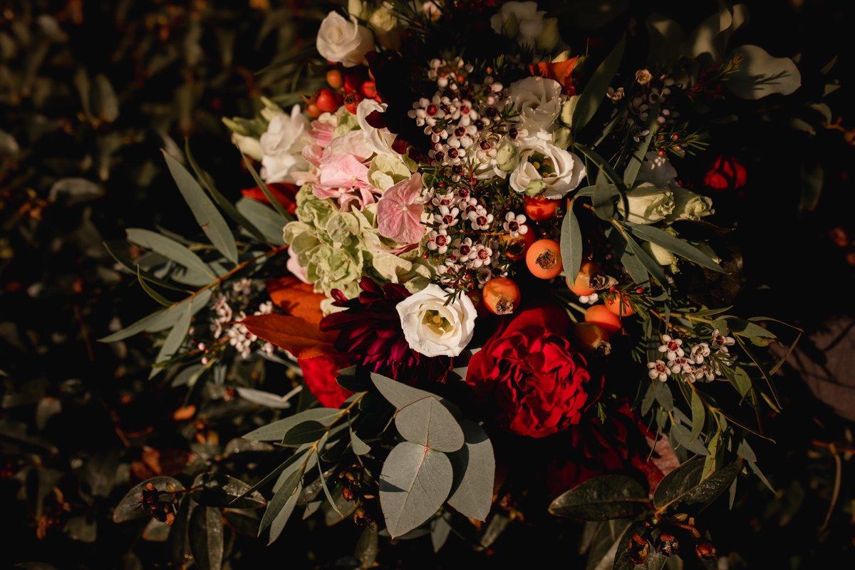 bouquet autunnale con tonalità contrasto