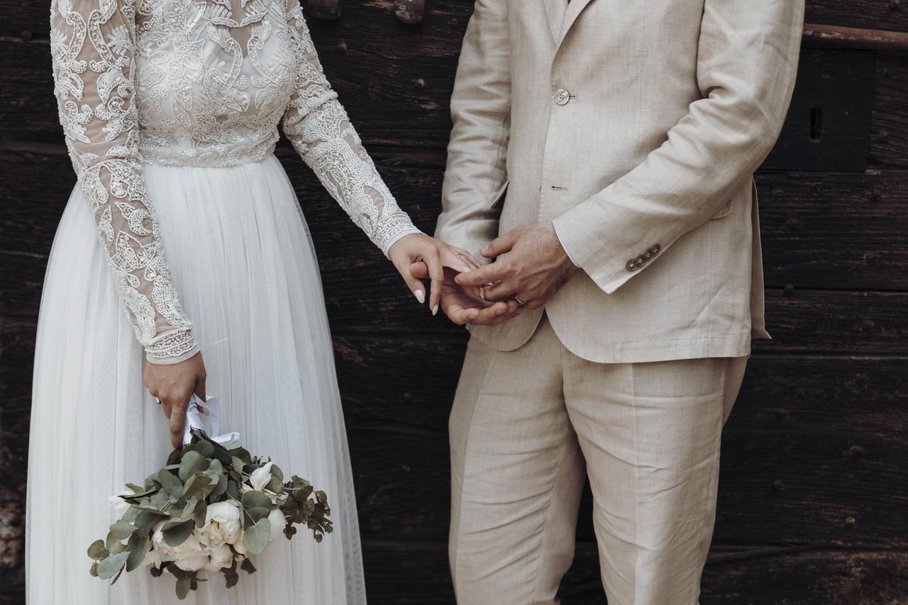 abiti degli sposi dallo stile matrimonio minimal