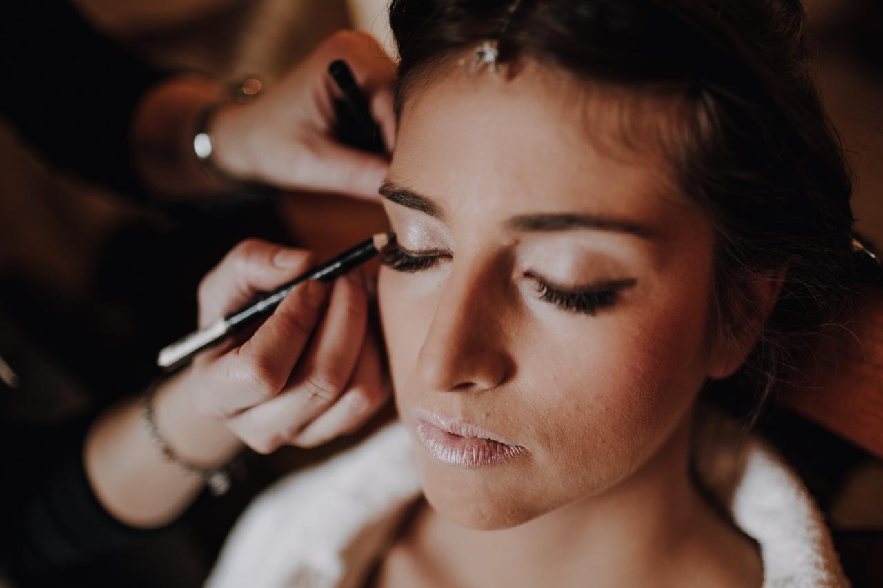 Trucco sposa effetto glow per un viso naturalmente luminoso