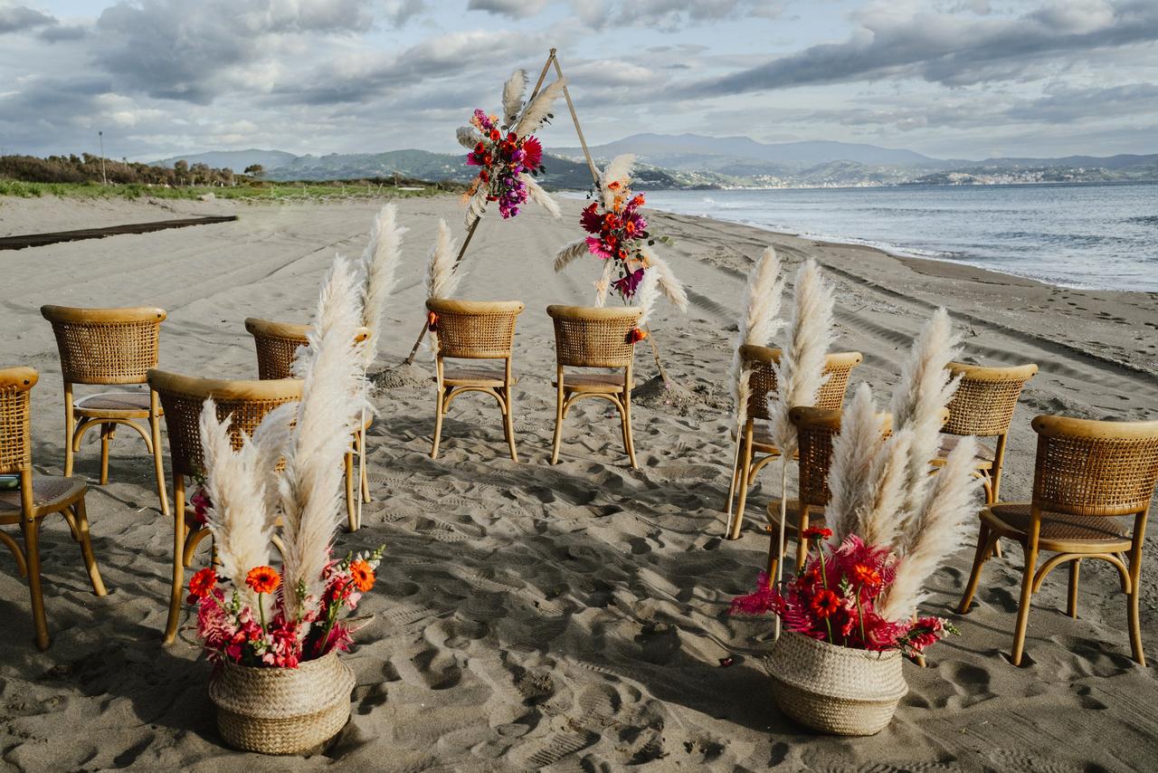 Risultati immagini per centrotavola tema mare fai da te  Beach wedding  centerpieces, Beach wedding tables, Beach theme centerpieces