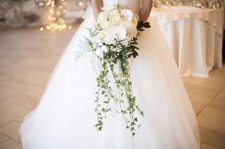 bouquet invernale da sposa a cascata