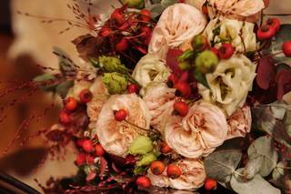 bouquet autunnale  con bacche rosse