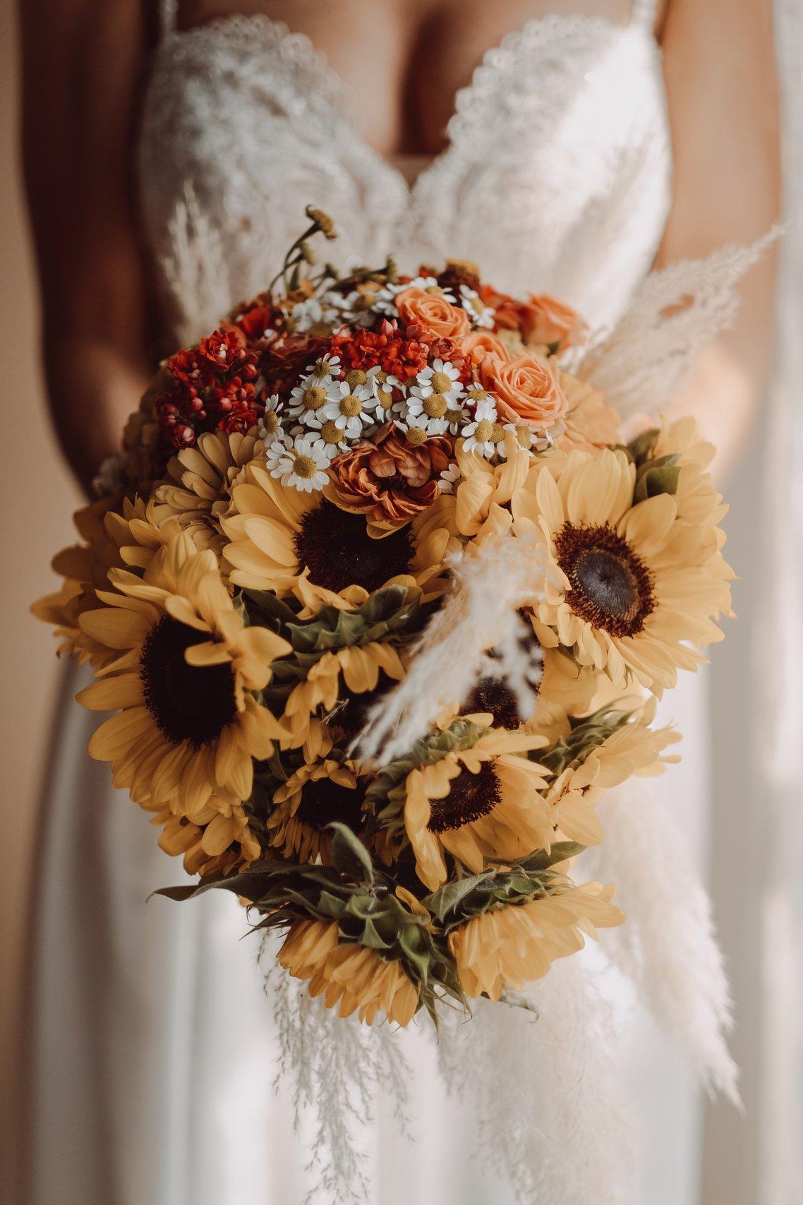 bouquet da sposa con girasoli