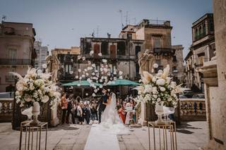 addobbi esterno chiesa matrimonio