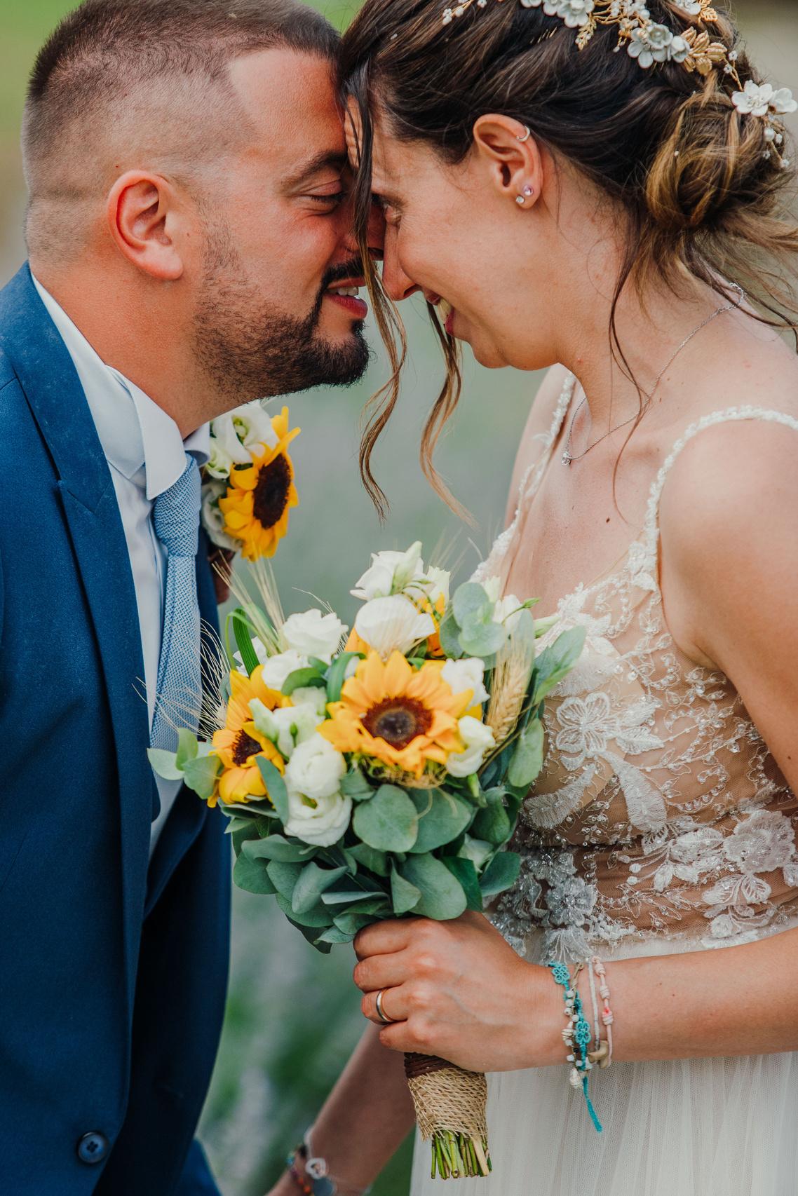 bouquet da sposa con girasoli ed eucalipto