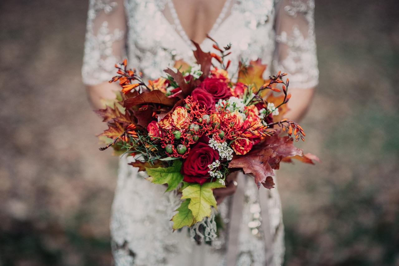 bouquet sposa boho chic toni del rosso