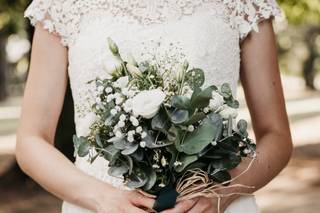 bouquet sposa boho chic con gambo lungo