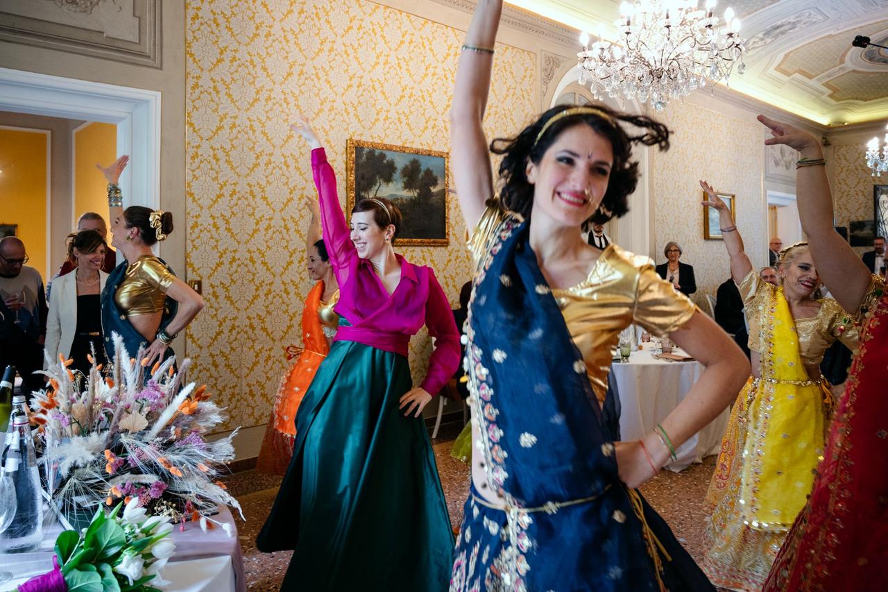ballerine di danza tradizionale- intrattenimento matrimonio