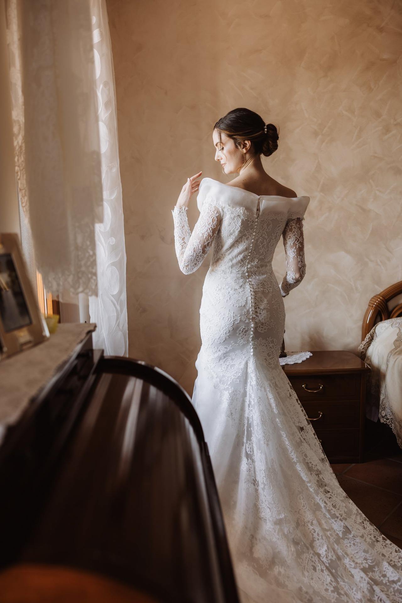 prova abito pizzo sposa