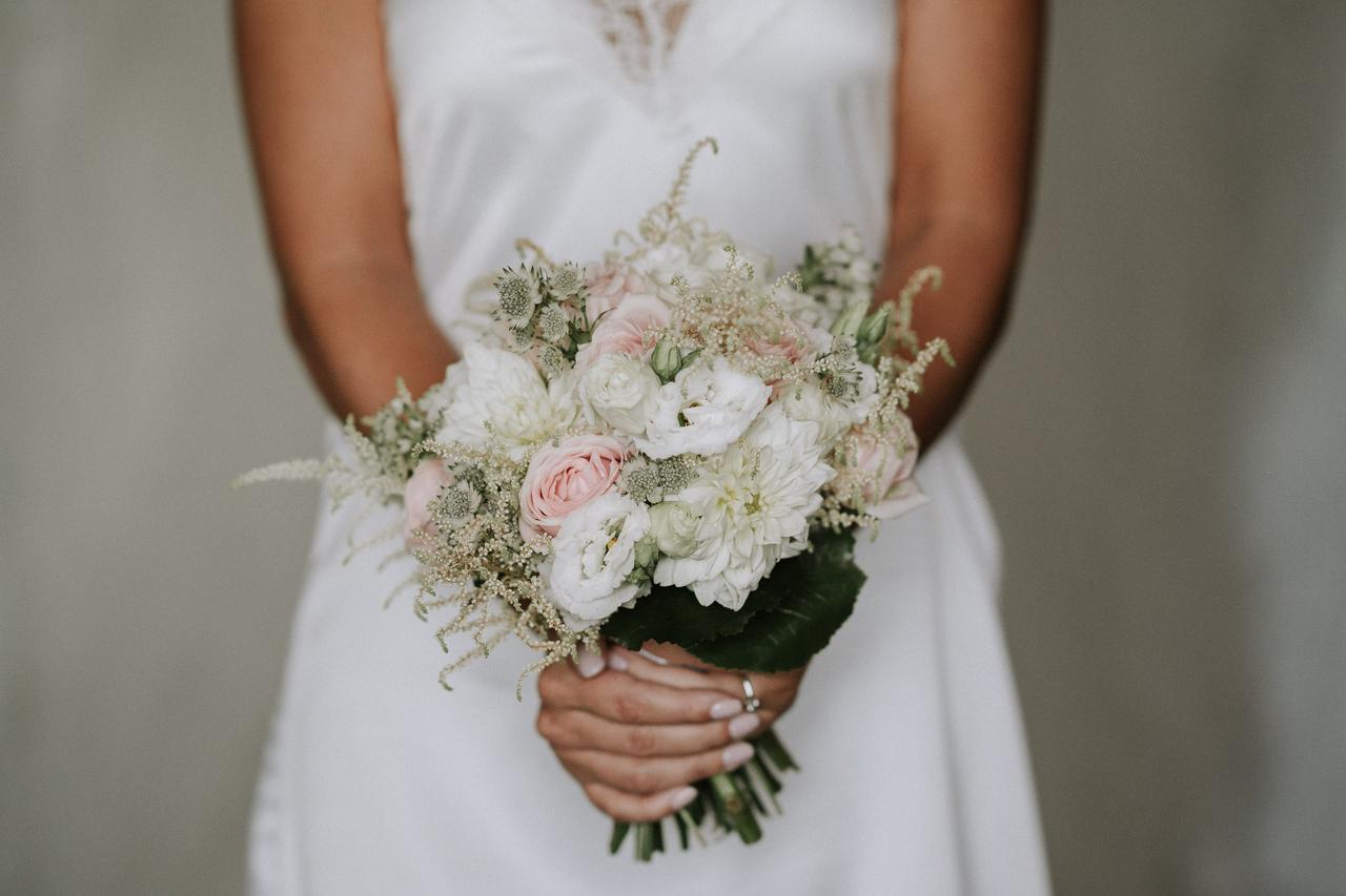 Bouquet per la promessa di matrimonio: ecco come deve essere