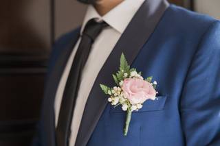 boutonniere rosa uomo