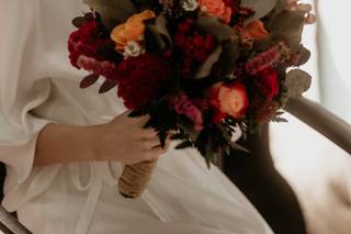 bouquet autunnale  con nuance rosse e arancio