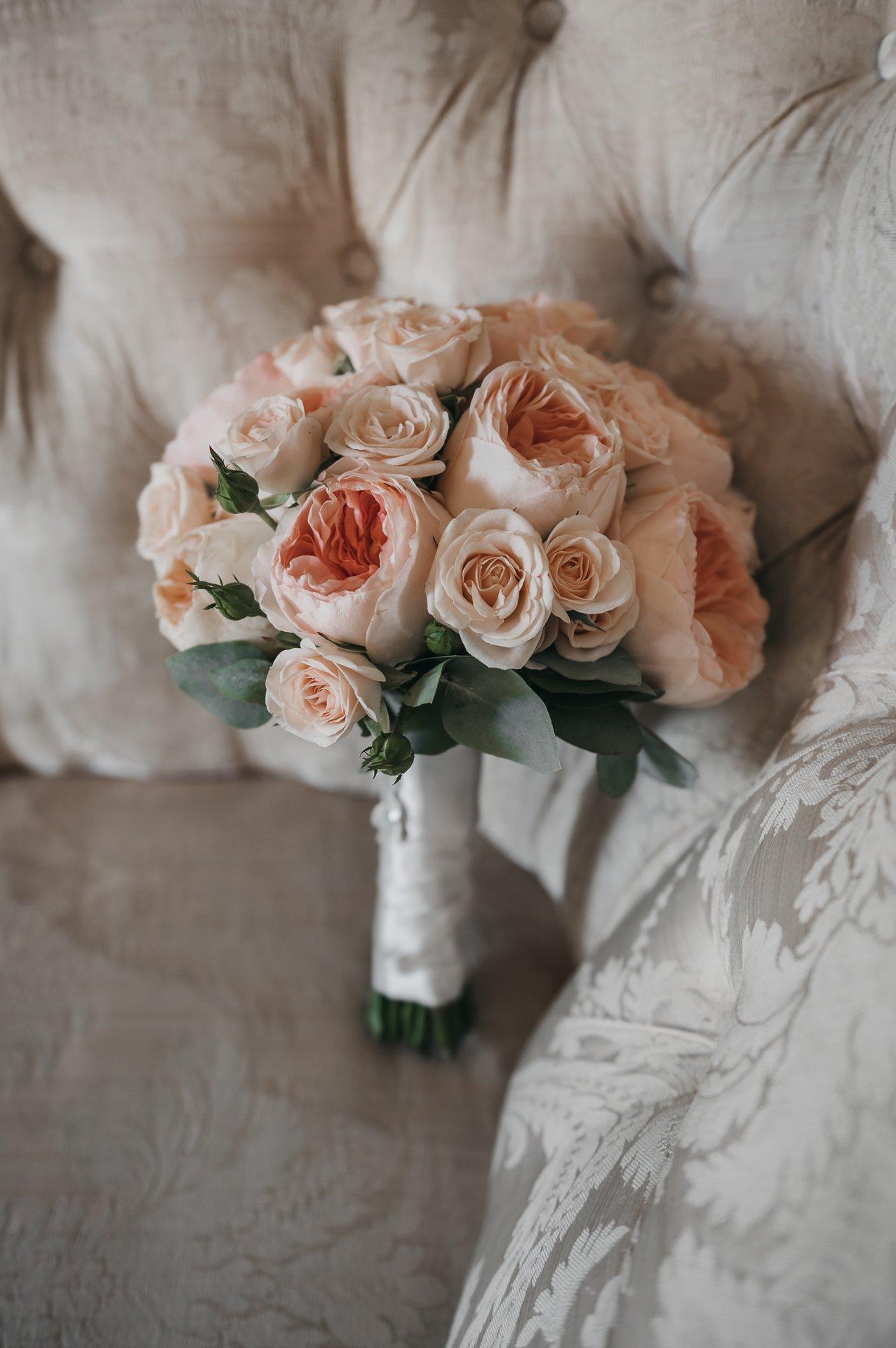 bouquet da sposa semplice rosa