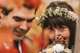 coroncina sposa di fiori e rosmarino