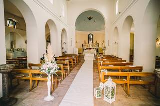 alzata fiori matrimonio in chiesa