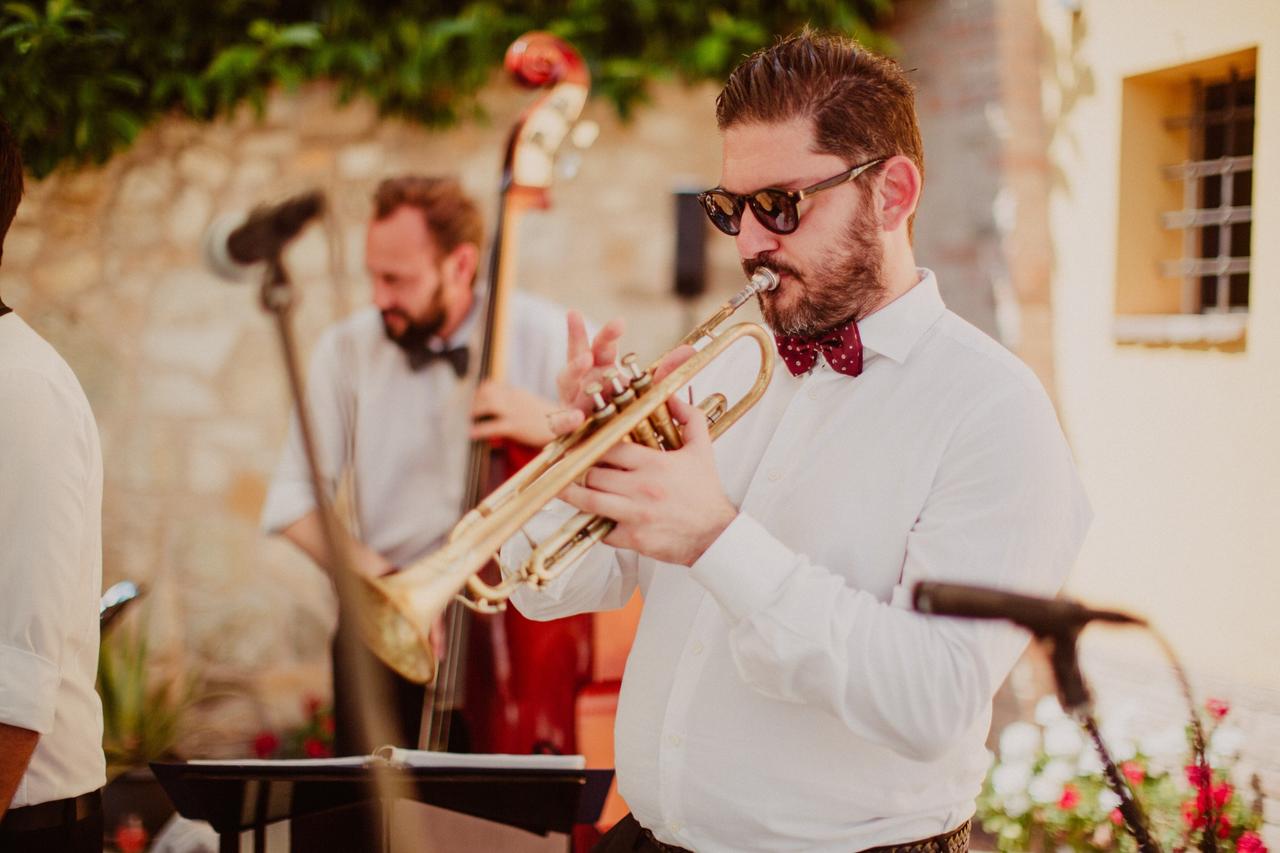 Hakuna Matata Wedding Team