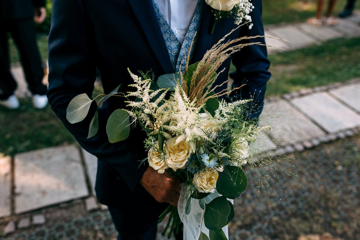 Bouquet a cascata rustico