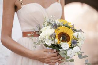 bouquet da sposa con girasoli e eucalipto