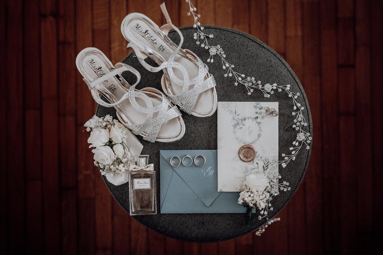 Cosa deve avere una sposa sandali di ricambio