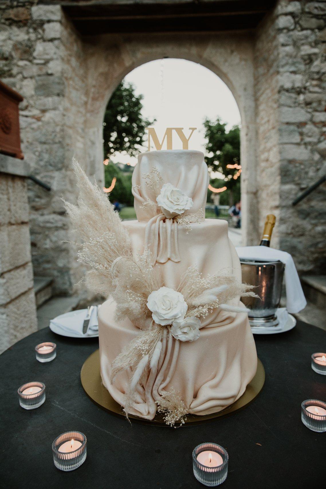 torta per matrimonio civile con pasta di zucchero