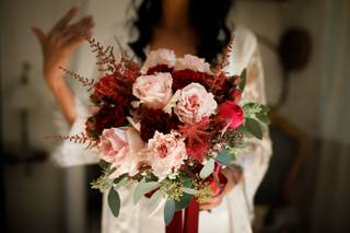 Bouquet sposa particolari con toni intensi