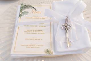 menù di matrimonio con foglie