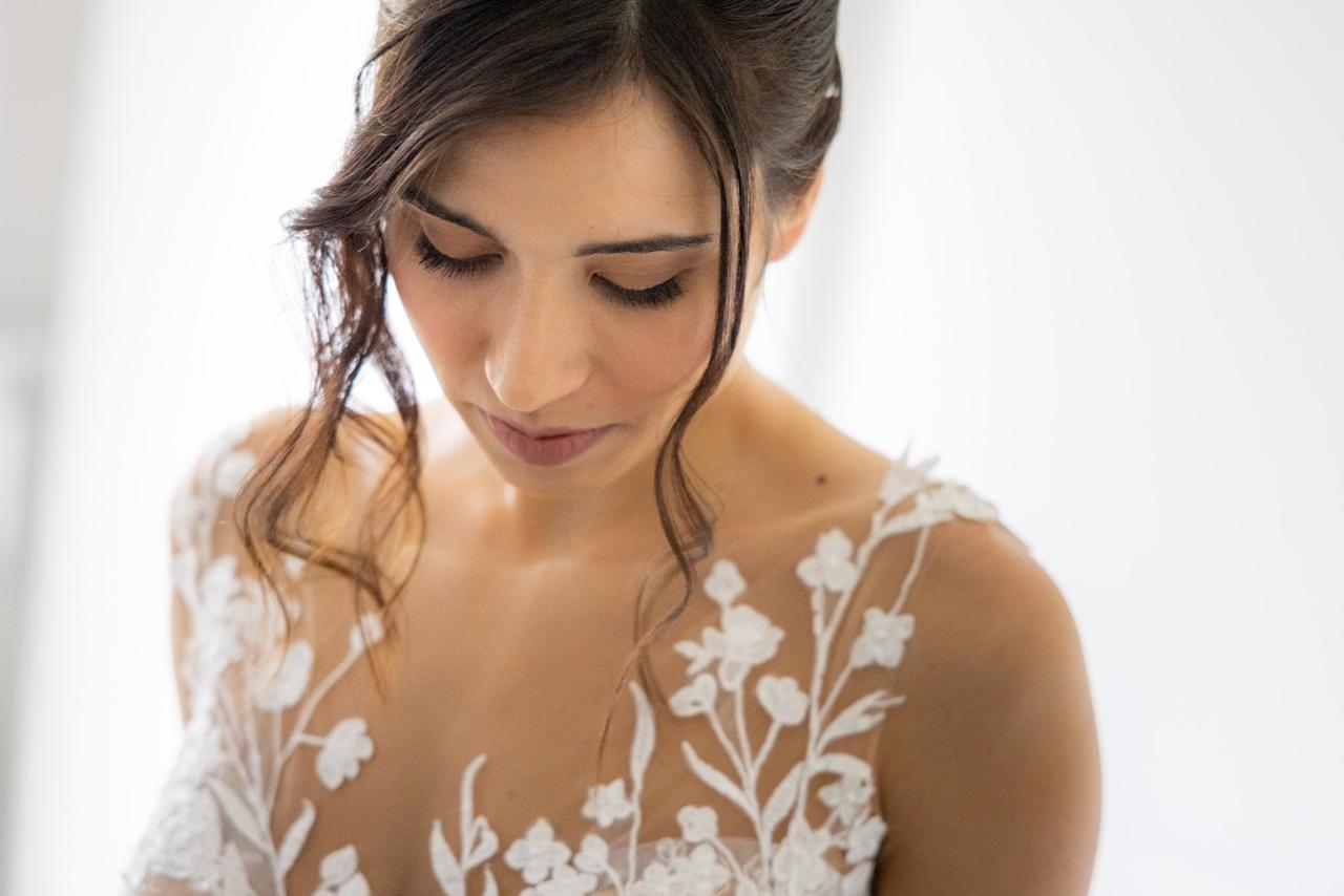 sposa durante la preparazione