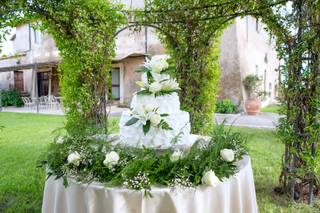 torta per matrimonio civile con fiori