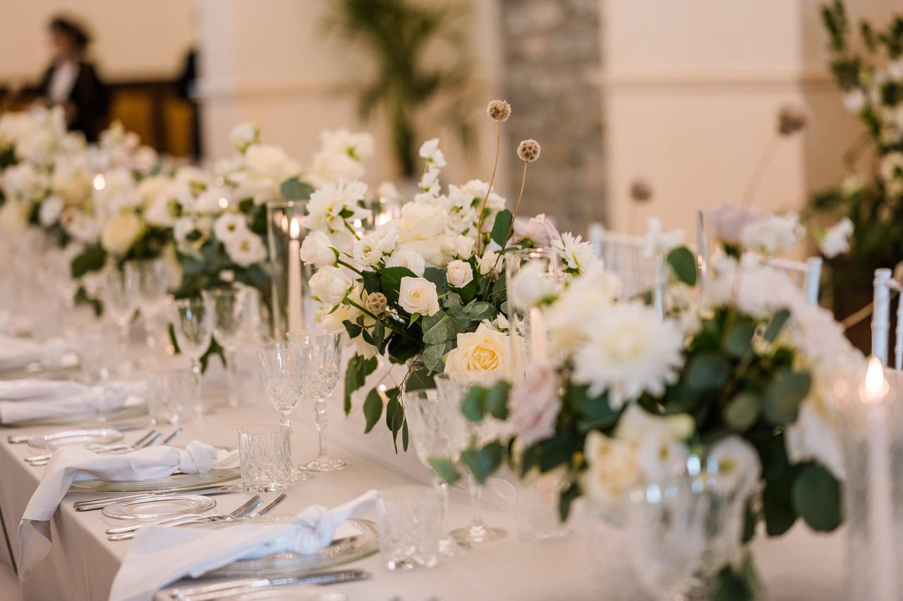 centrotavola fiori matrimonio con candele