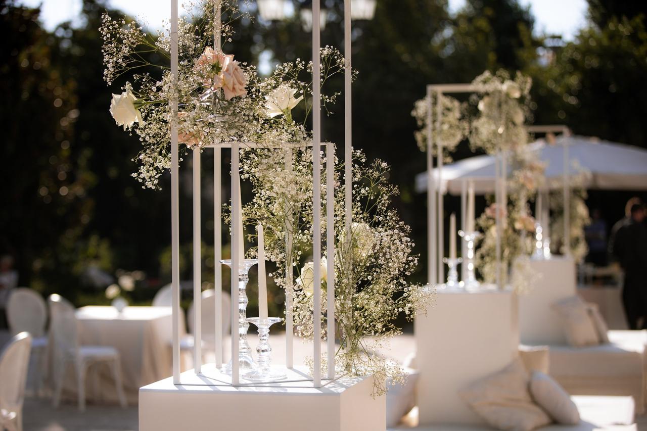 Alzate per fiori matrimonio: 40 idee glamour