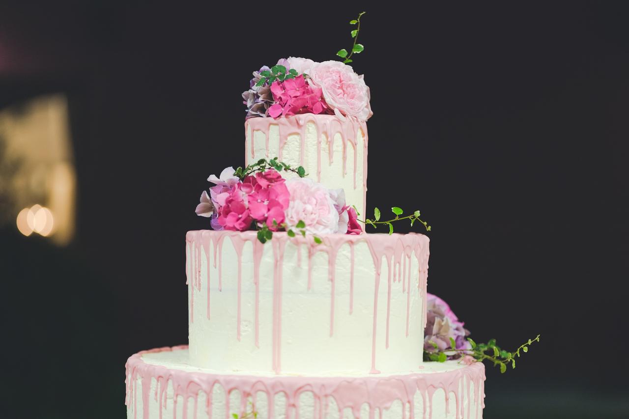 torta matrimonio tema rosa