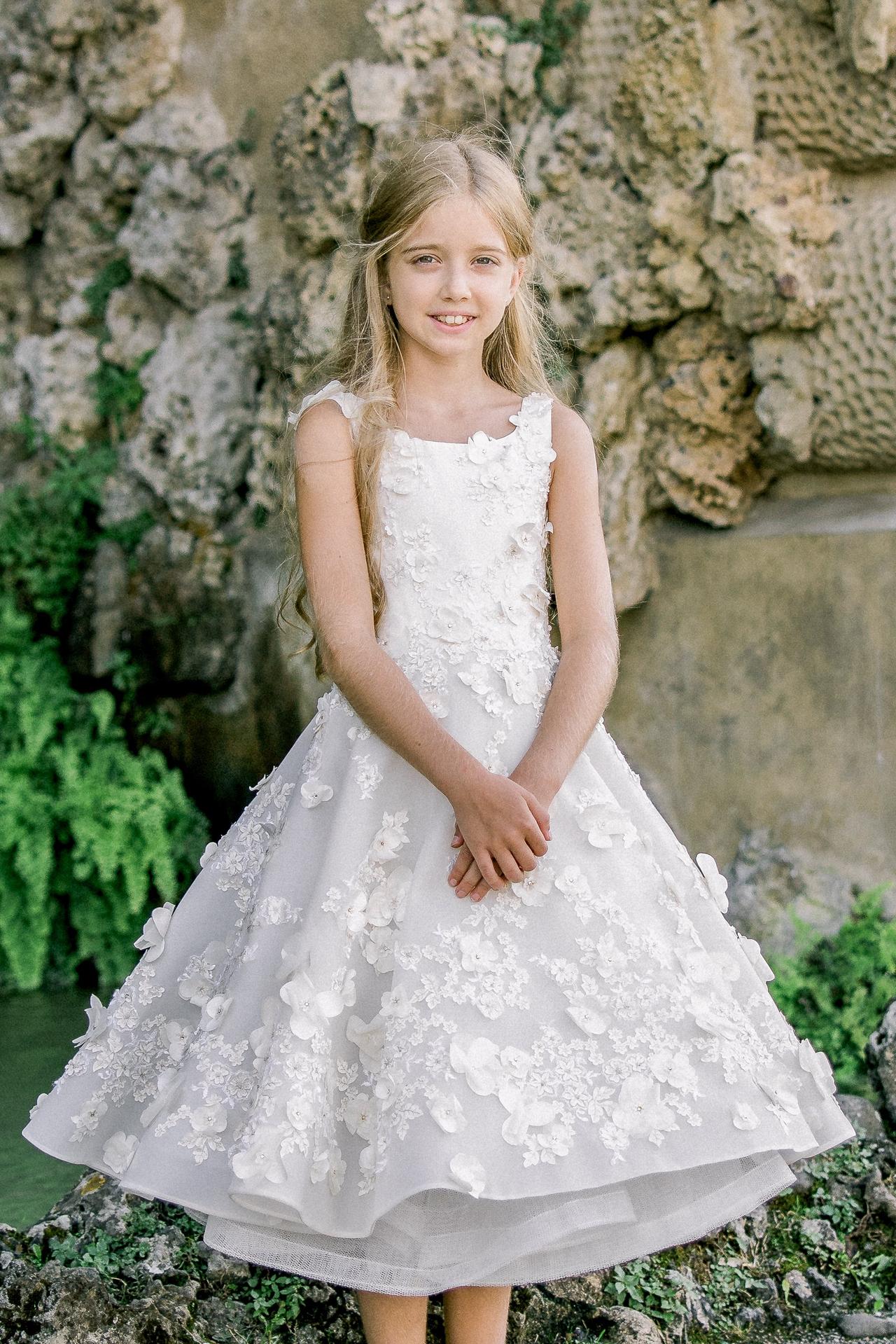 abito per damigella in chiffon con applicazioni di fiori