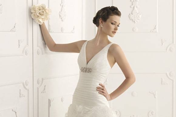 Abiti da sposa Alma Novia 2012