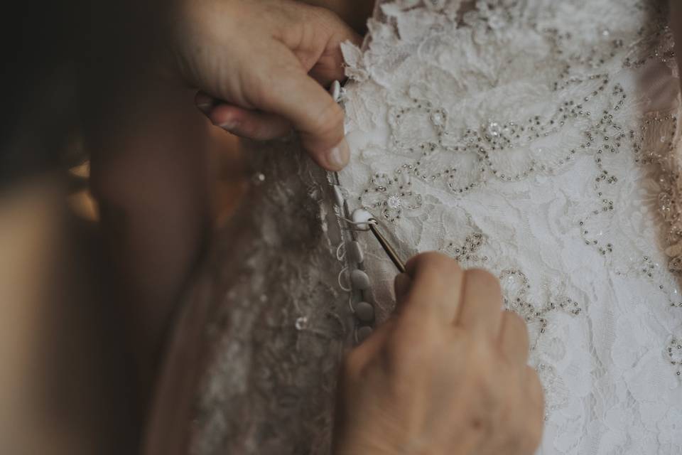 15 domande da fare all'atelier o ai sarti per un abito da sposa su misura