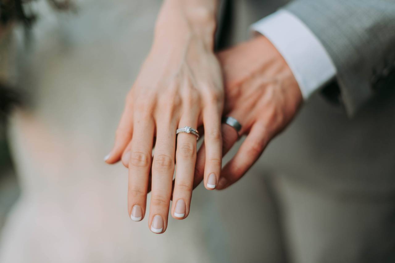 Anello di fidanzamento: regole, tradizioni e storia del simbolo dell'amore